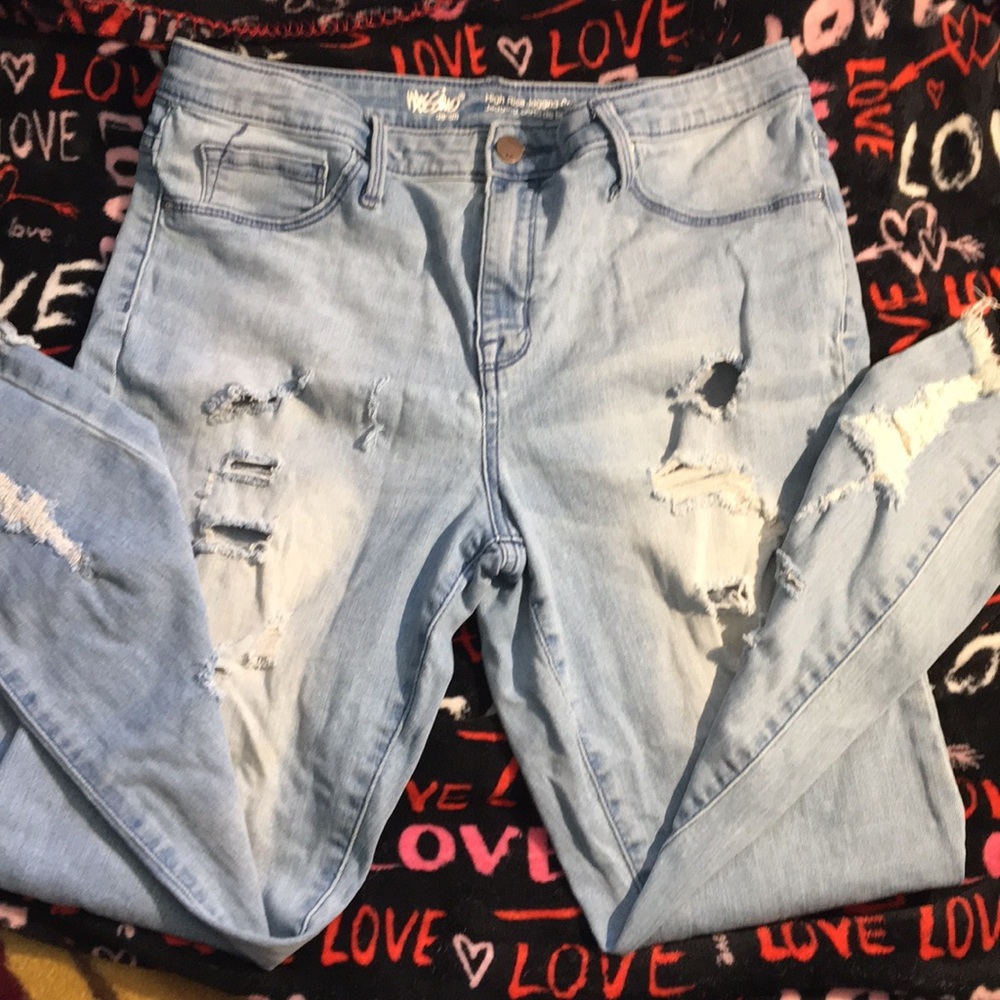 Ripped Jeans